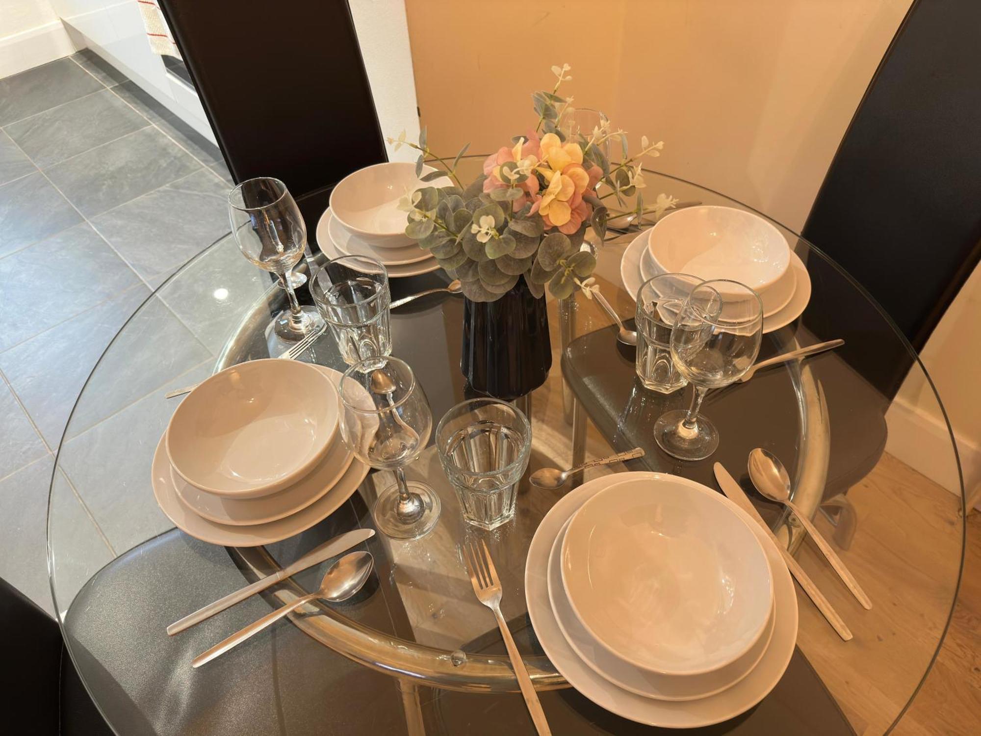 1-Bedroom Flat With Small Garden & Paid Parking In Finsbury Park, Highbury ลอนดอน ภายนอก รูปภาพ